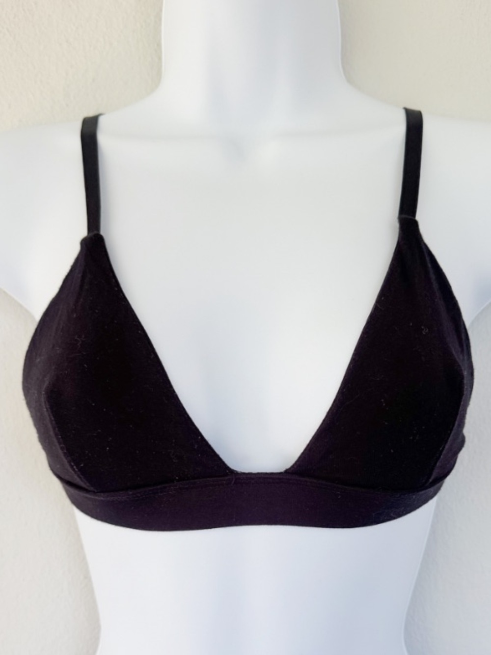 Black soft cup adjustable spaghetti strap cotton stretch bralette size small
